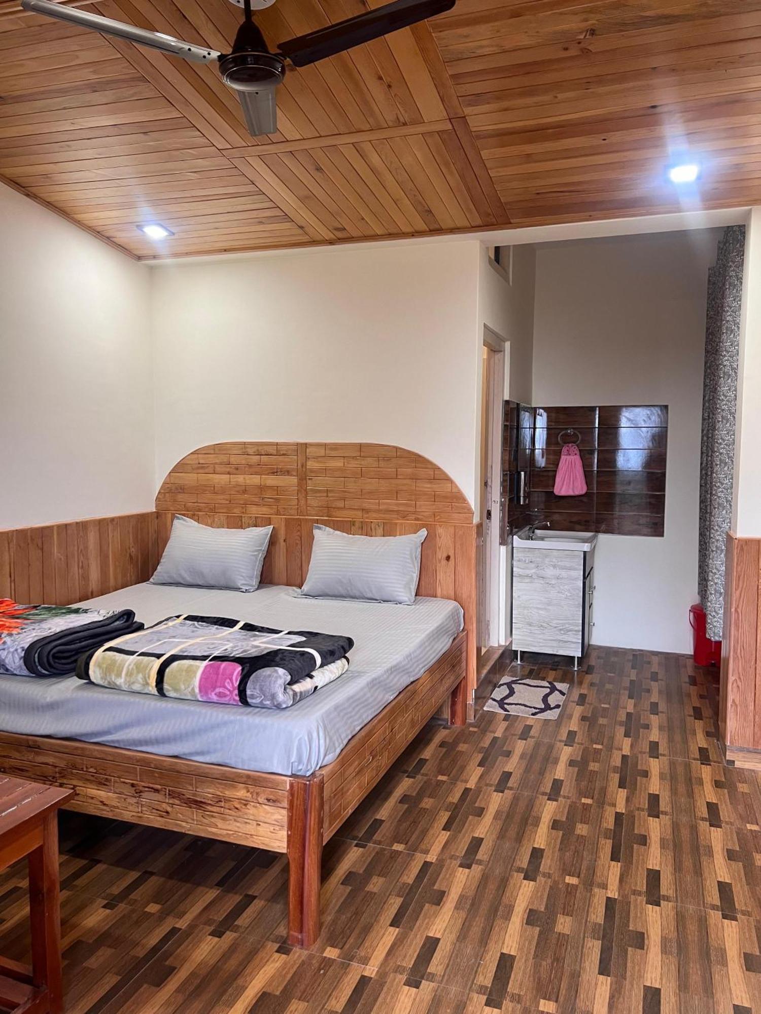 Binsar Royal Homestay Dhaulchhina, อัลโมรา ภายนอก รูปภาพ