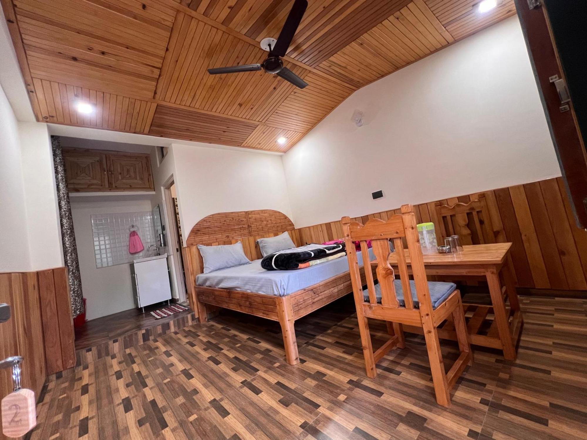 Binsar Royal Homestay Dhaulchhina, อัลโมรา ภายนอก รูปภาพ